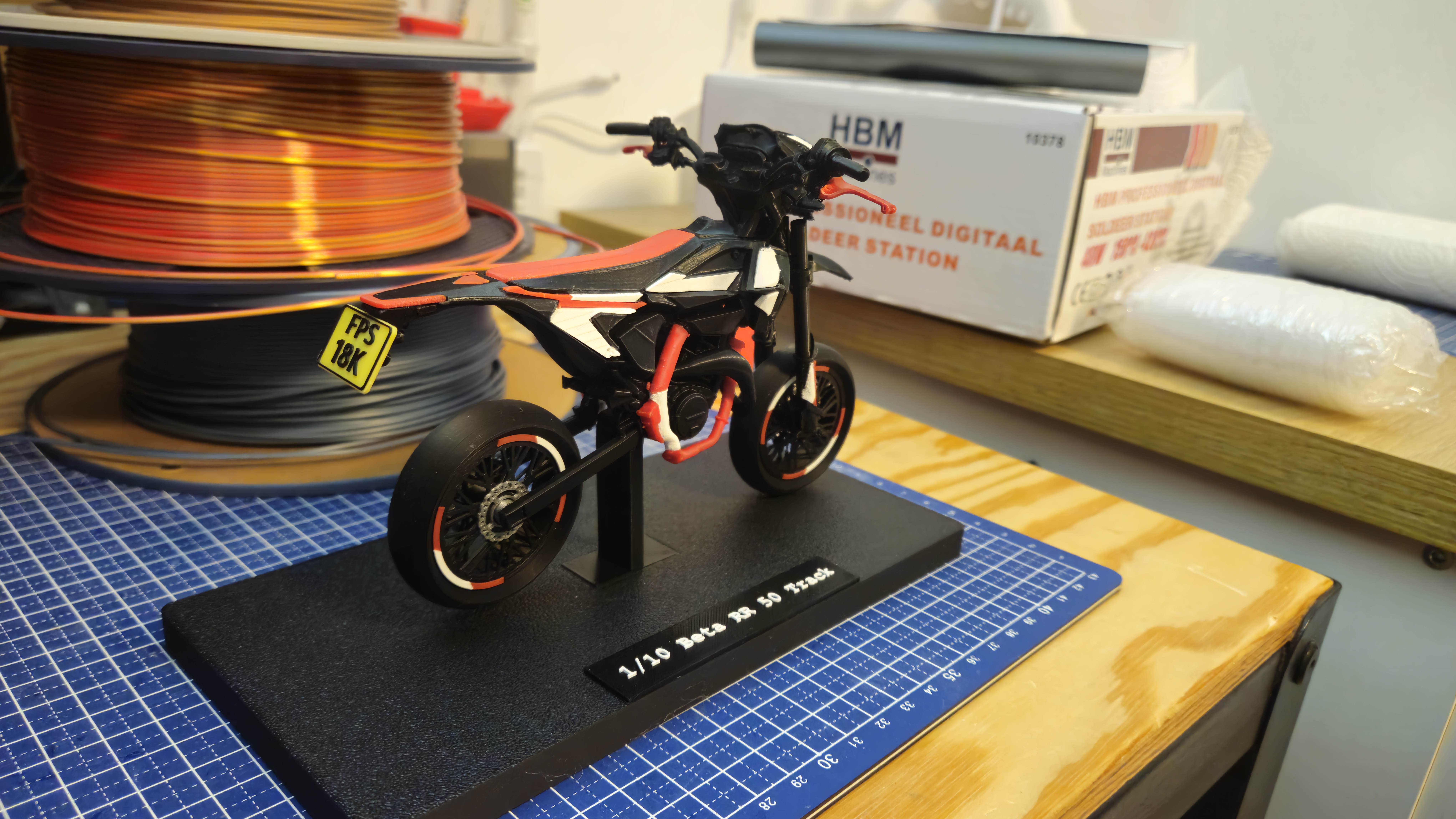 Beta RR 50 Track - Angle View